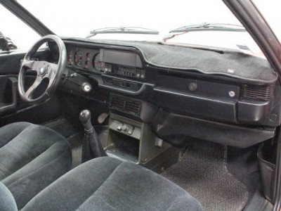 1981+Lancia+Beta+Zagato+(Spider)+Dashboard.jpg
