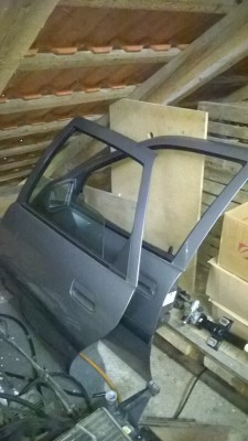 40 EUR/kos vrata vectra A